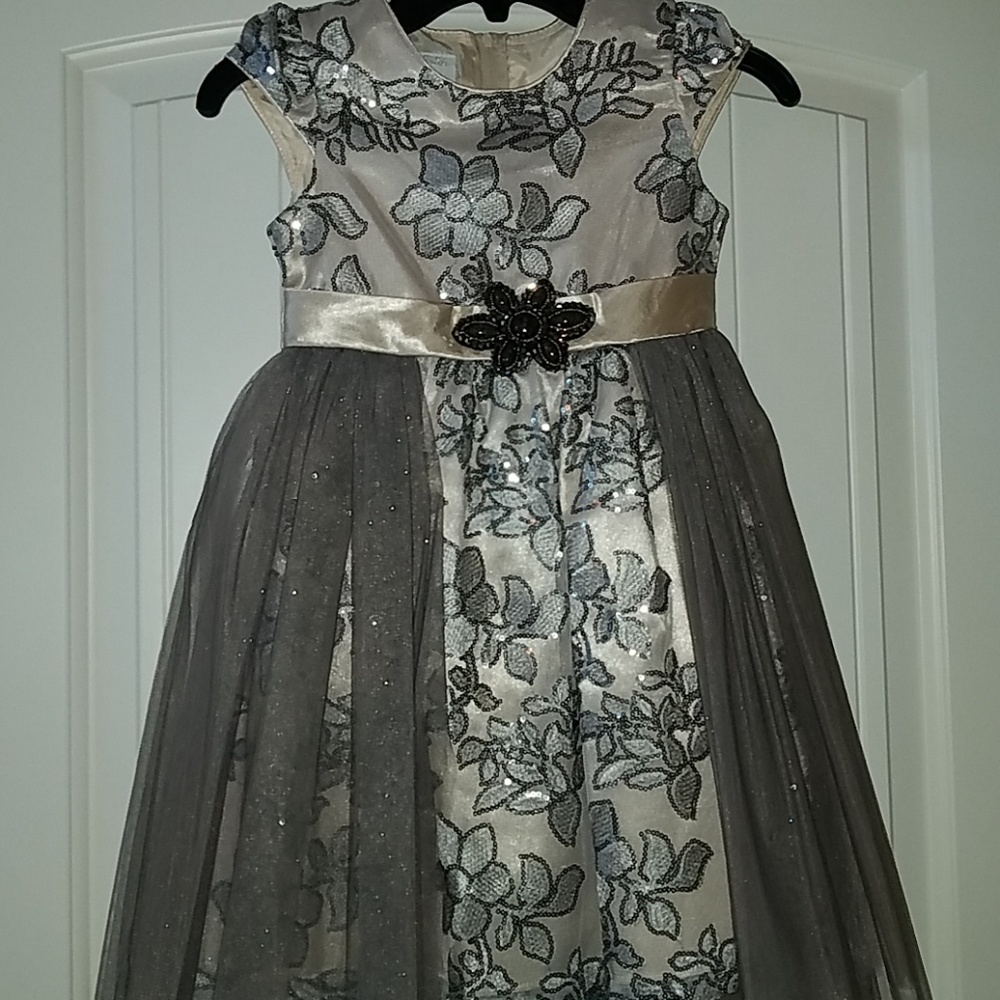 Formal dress for girls